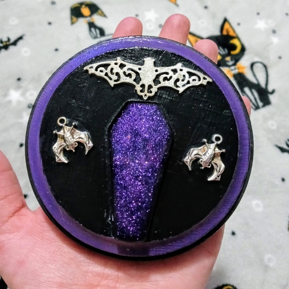 Halloween Gothic Occult Decoration Set - Picture 2 of 3